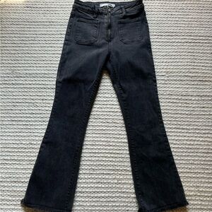 Hidden Kick Flare Jean Cropped